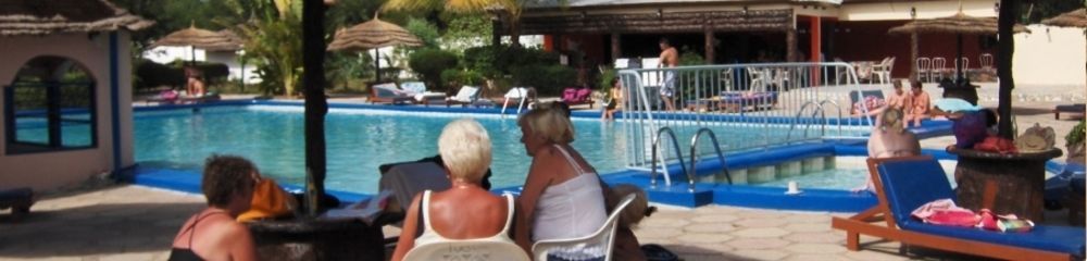Holiday Beach Club Kololi Buitenkant foto